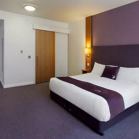 Premier Inn Newmarket Newmarket  Exterior foto