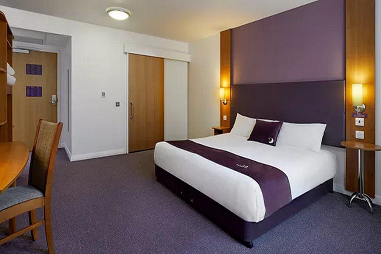 Premier Inn Newmarket Newmarket  Exterior foto