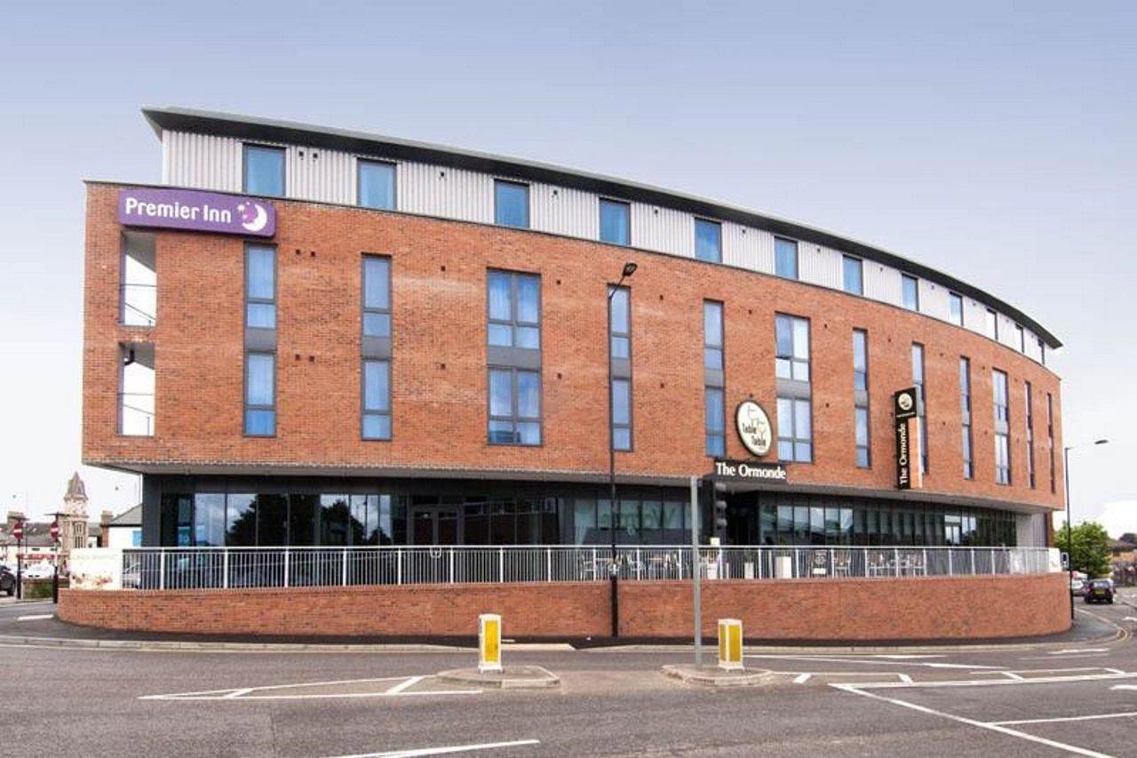 Premier Inn Newmarket Newmarket  Exterior foto