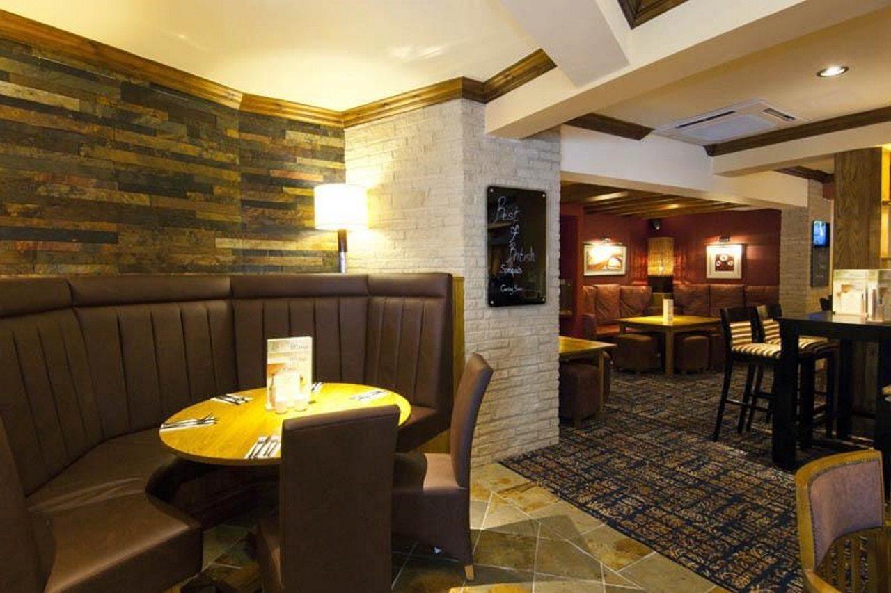 Premier Inn Newmarket Newmarket  Exterior foto