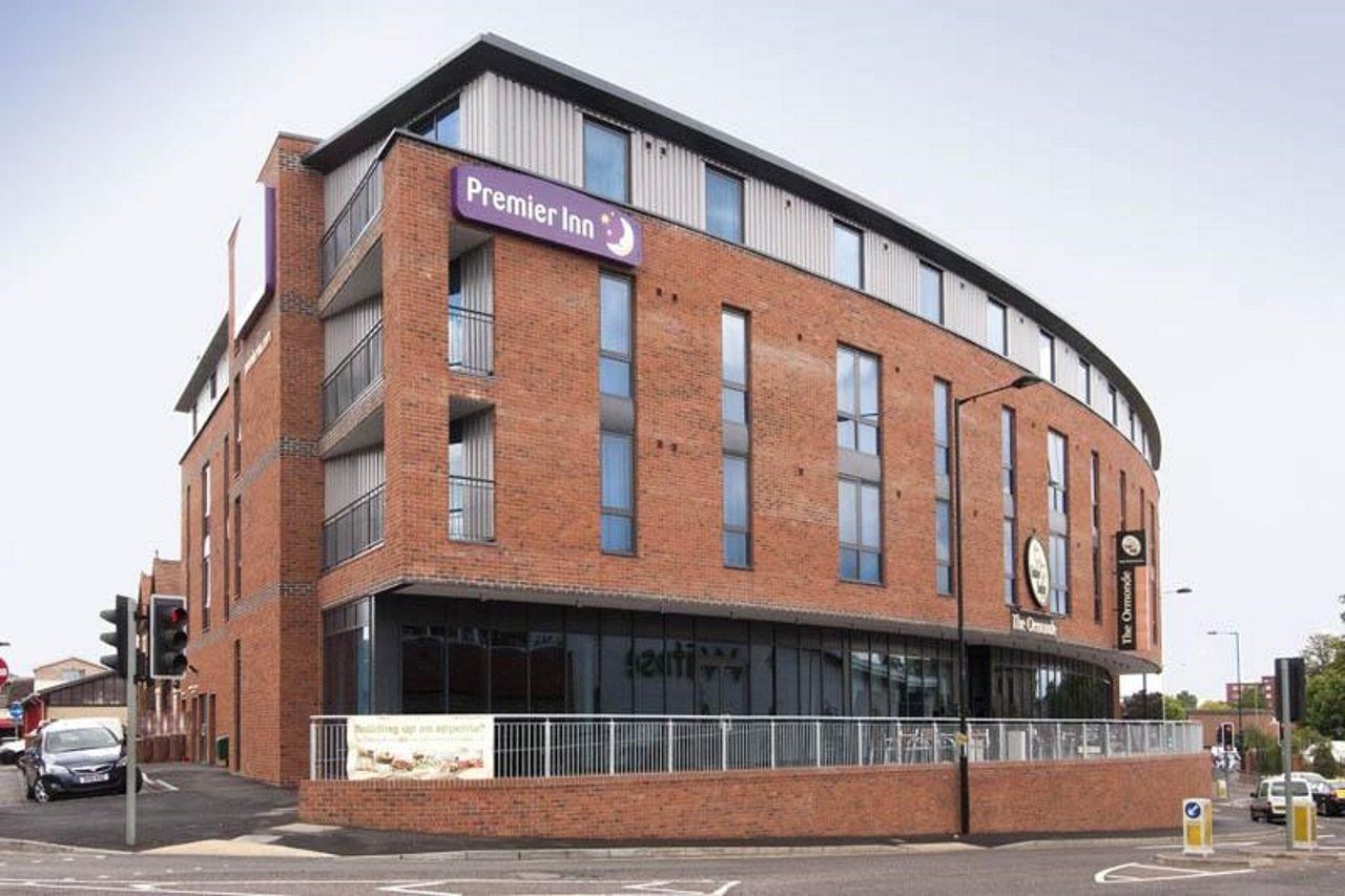 Premier Inn Newmarket Newmarket  Exterior foto
